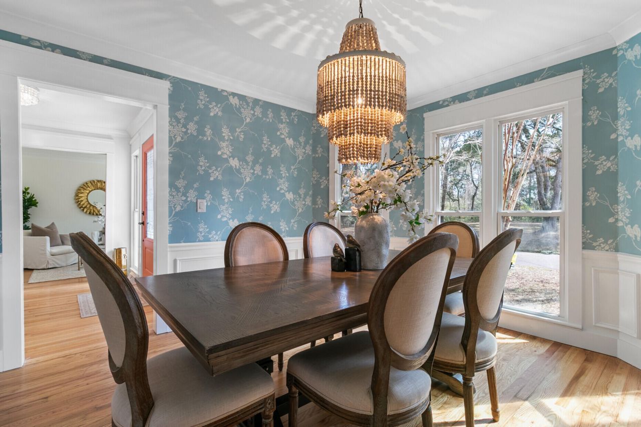 1830 Kempton Avenue Photo 12