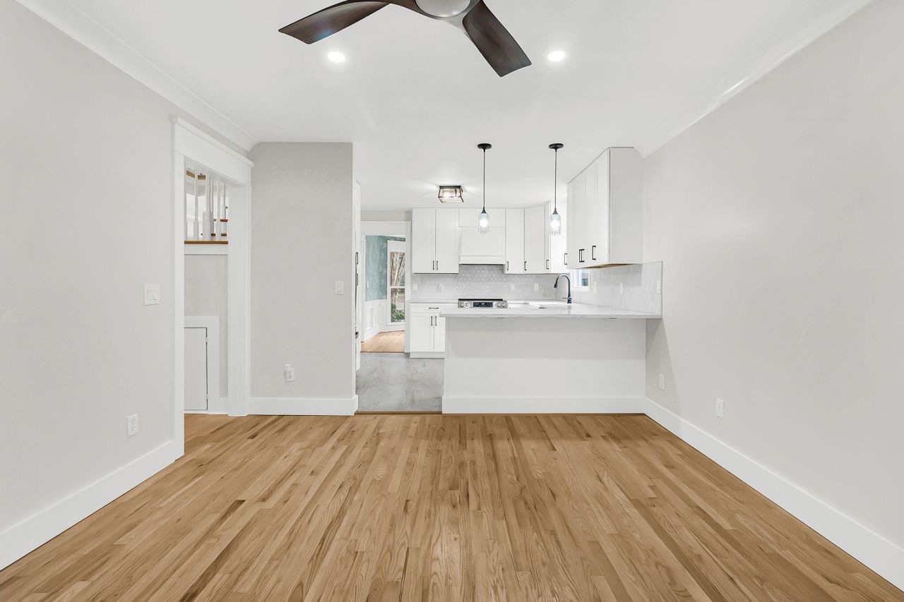 1830 Kempton Avenue Photo 19