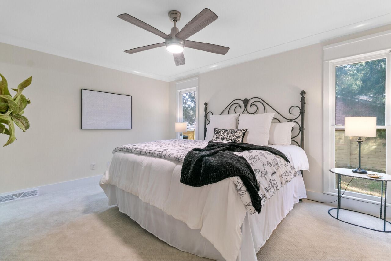 1830 Kempton Avenue Photo 23