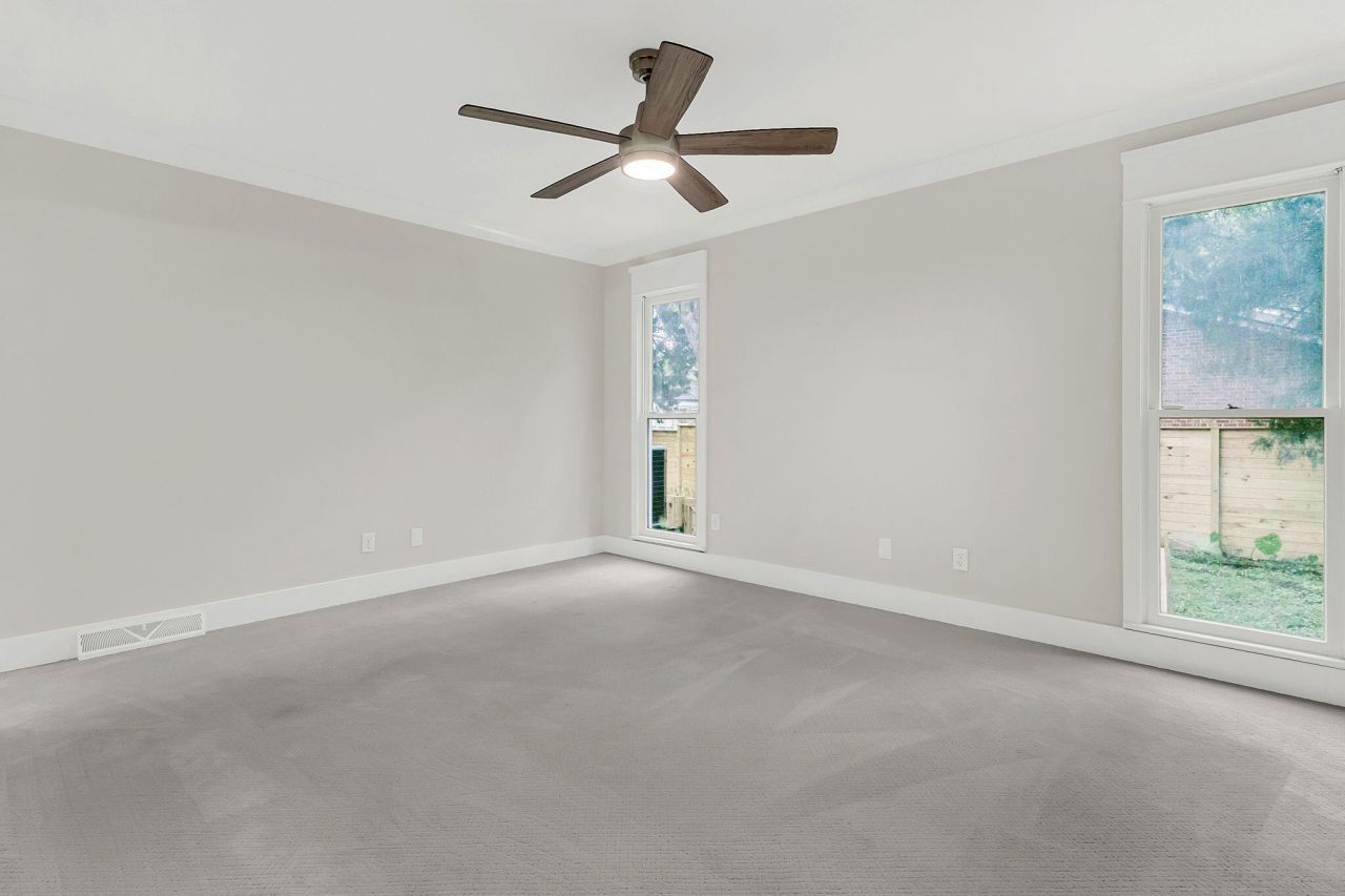 1830 Kempton Avenue Photo 27