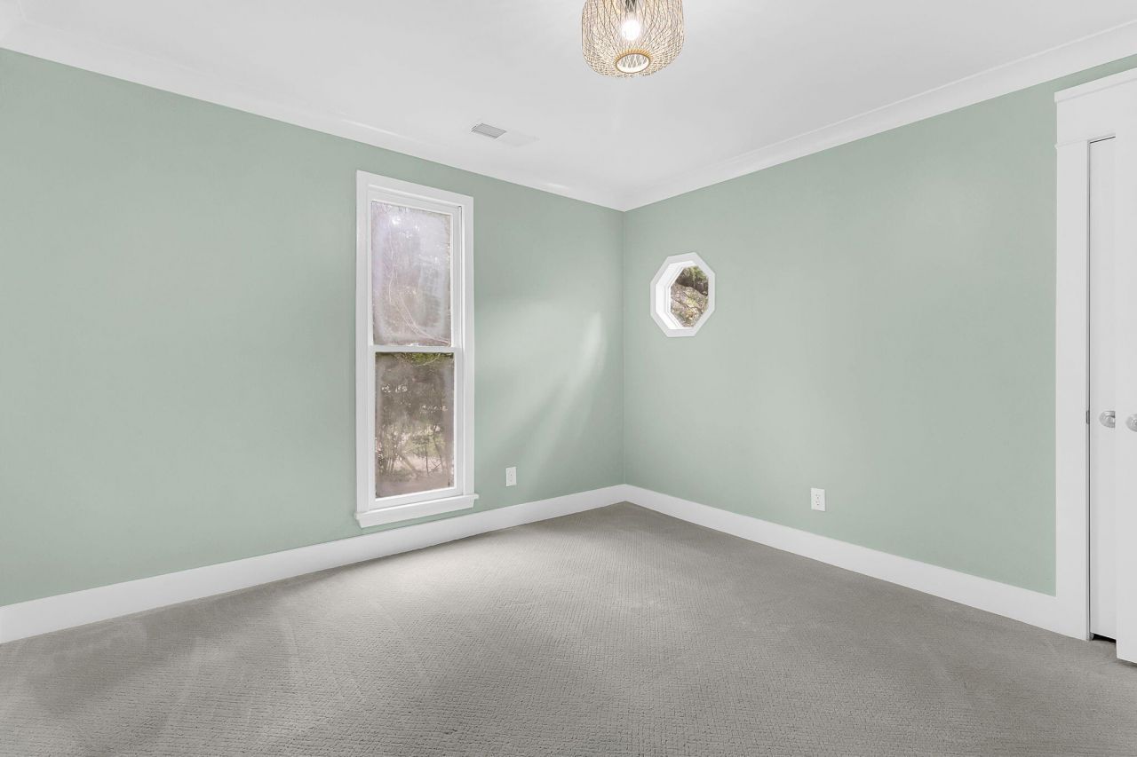 1830 Kempton Avenue Photo 29