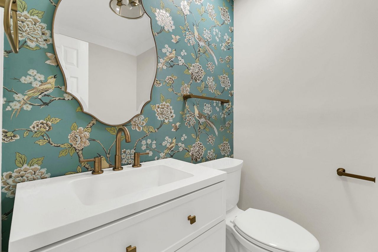 1830 Kempton Avenue Photo 33