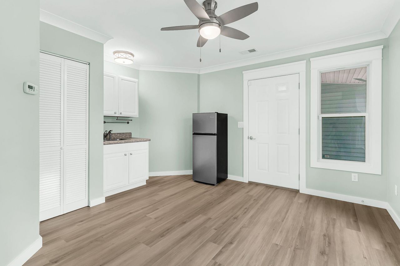 1830 Kempton Avenue Photo 38