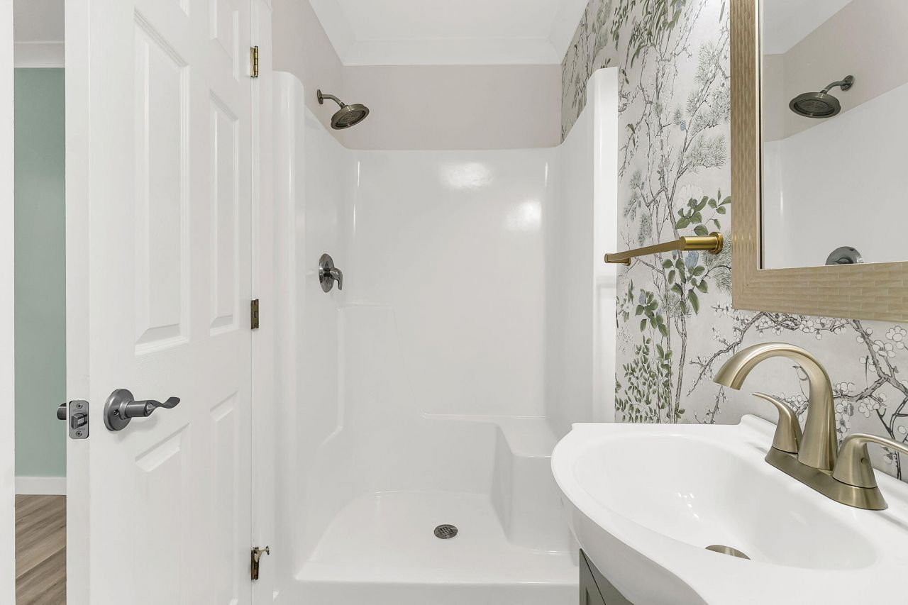 1830 Kempton Avenue Photo 41