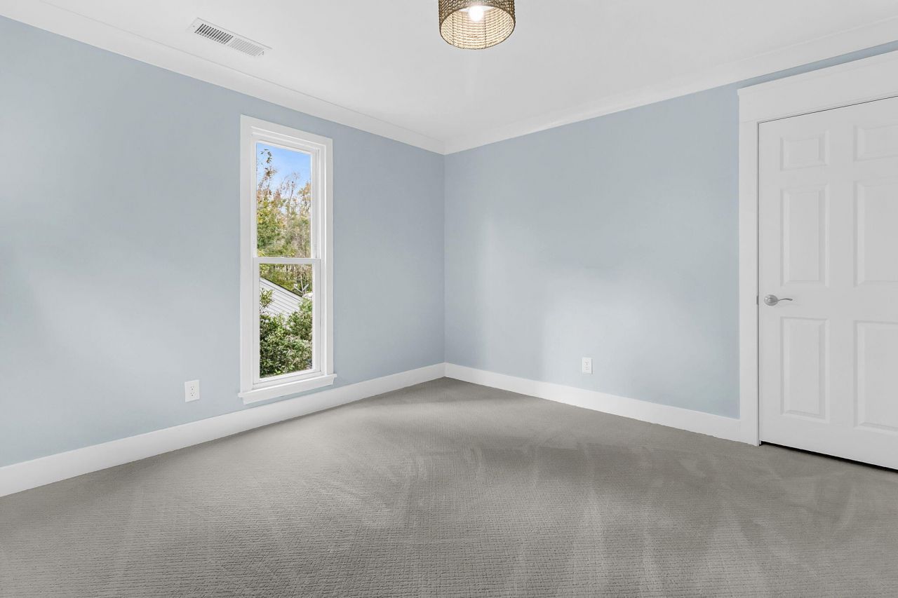 1830 Kempton Avenue Photo 45