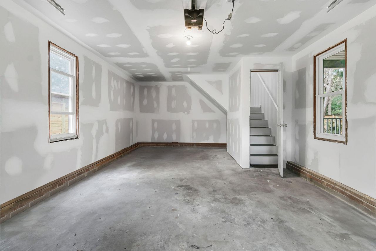 1830 Kempton Avenue Photo 51