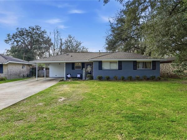 472 FOUTAINBLEAU Drive, Baton Rouge, LA 70819