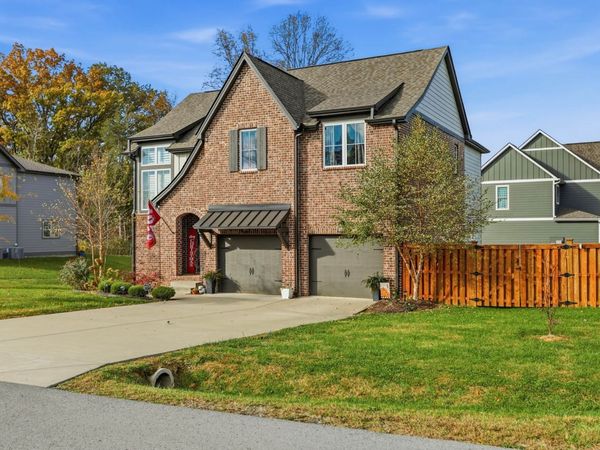 2136 Neill Ln, Cross Plains, TN 37049