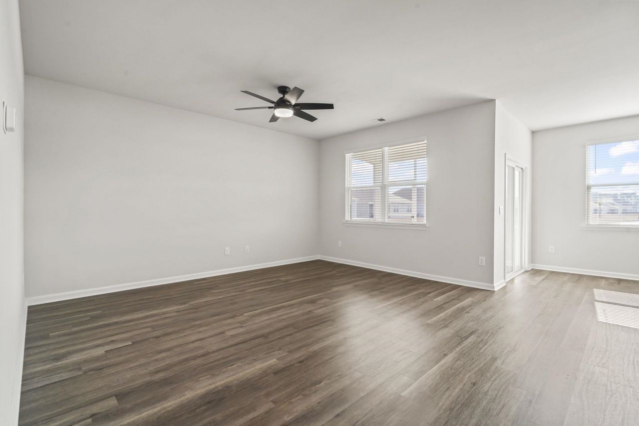 3068 Fair Ridge Way  Photo 11