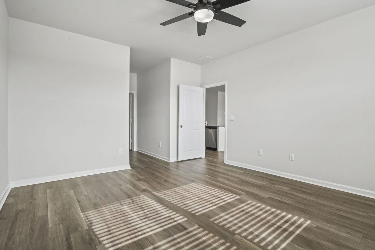 3068 Fair Ridge Way  Photo 16