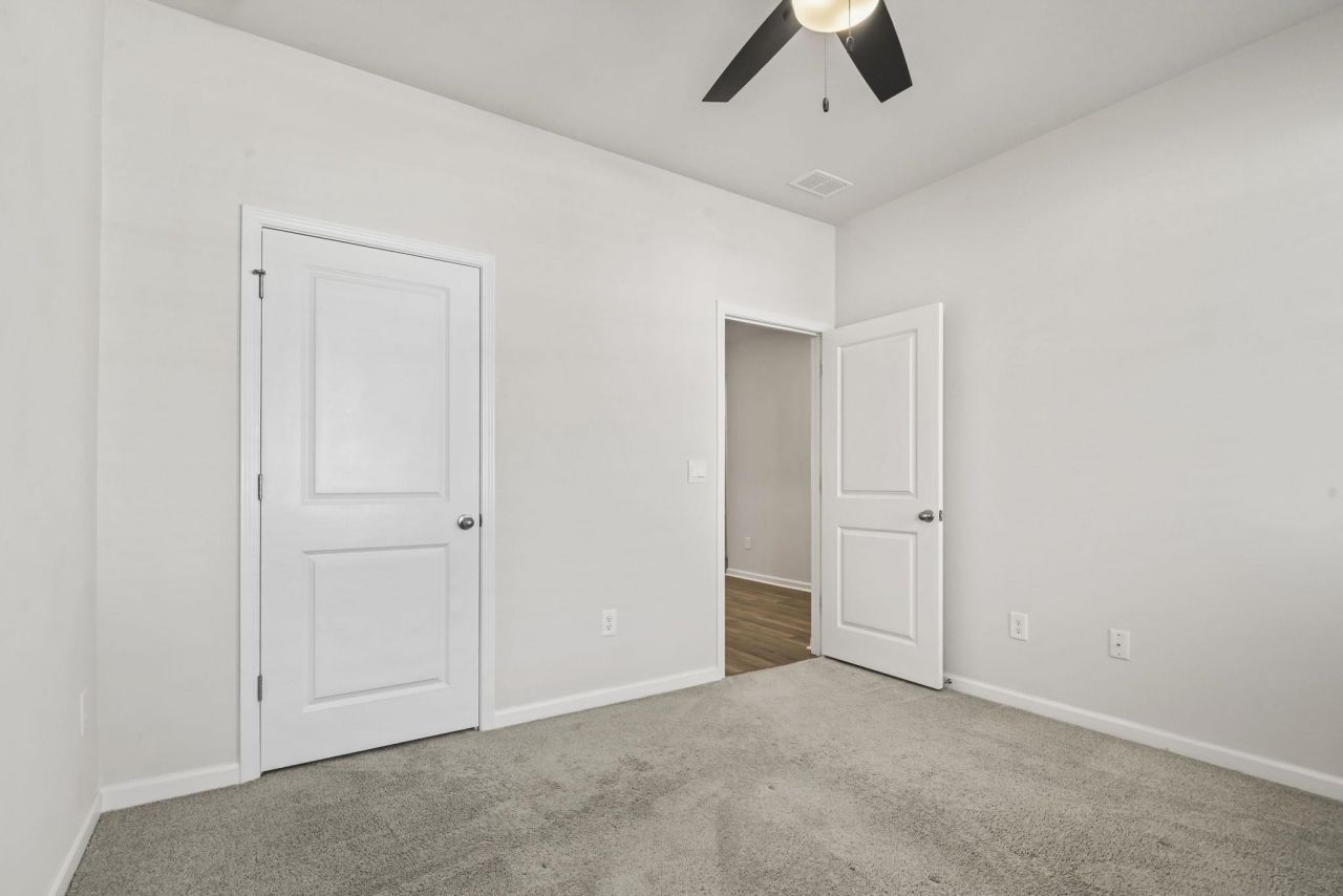 3068 Fair Ridge Way  Photo 20