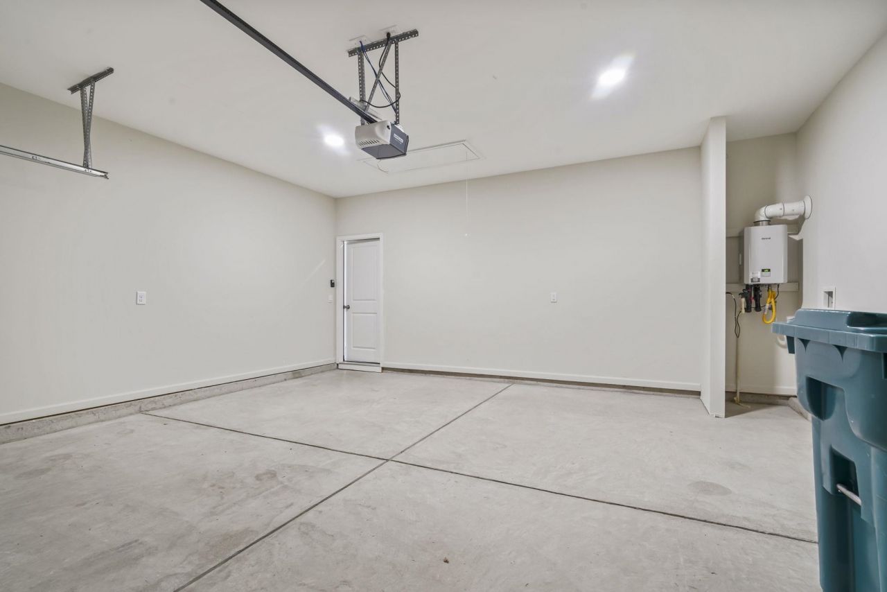 3068 Fair Ridge Way  Photo 26