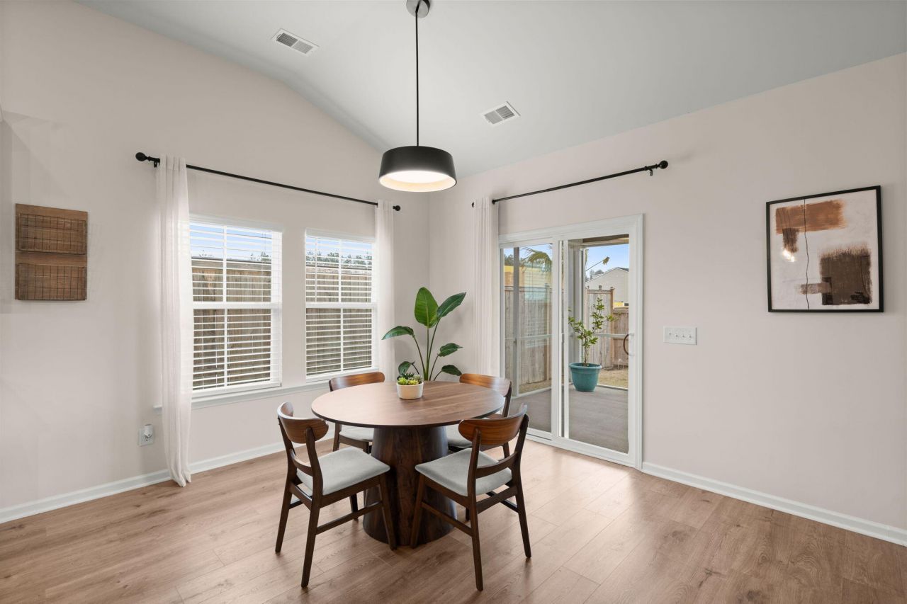 1111 Fitzgerald Court Photo 16