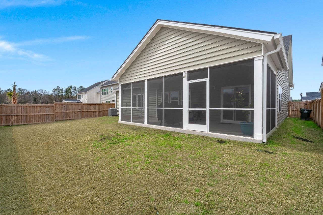 1111 Fitzgerald Court Photo 37