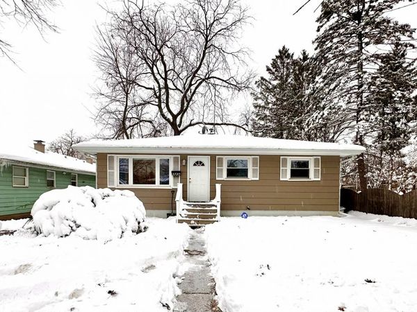 2720 Gilboa Avenue , Zion, IL 60099