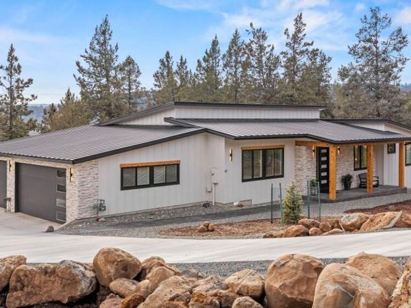 12156 Turnstone Drive, Klamath Falls, OR 97601