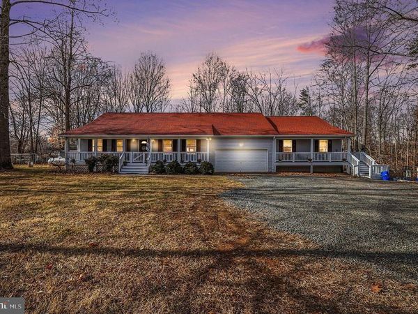 8318 DIAMOND HILL ROAD, WARRENTON, VA 20186