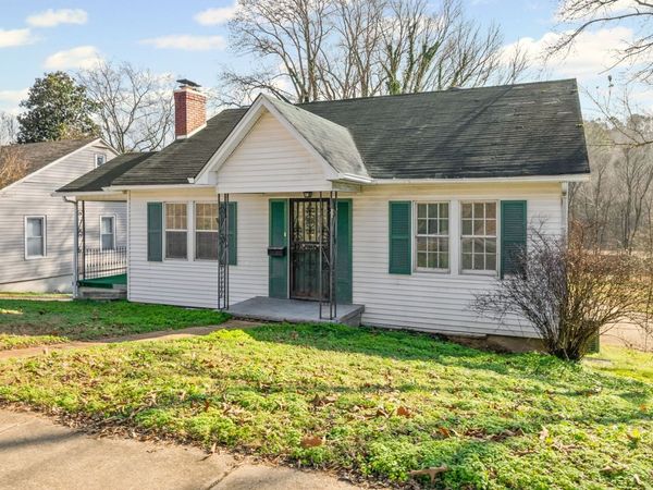 4314 W Main St , Erin, TN 37061