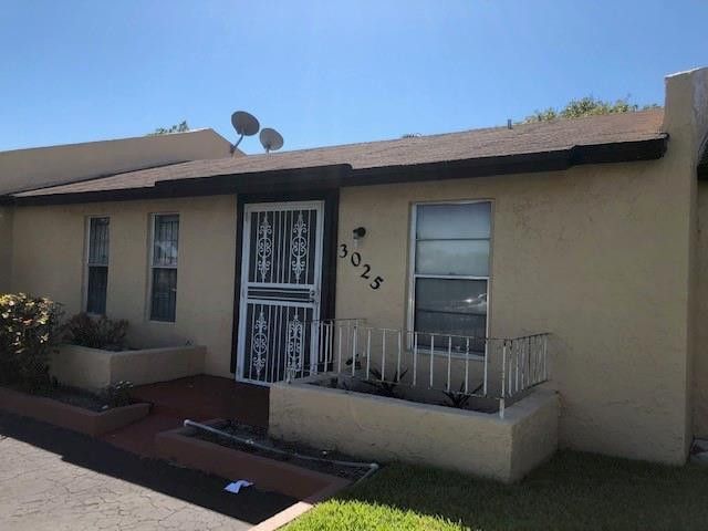 3025 NW 204th Terrace, Miami Gardens, FL 33056 Photo