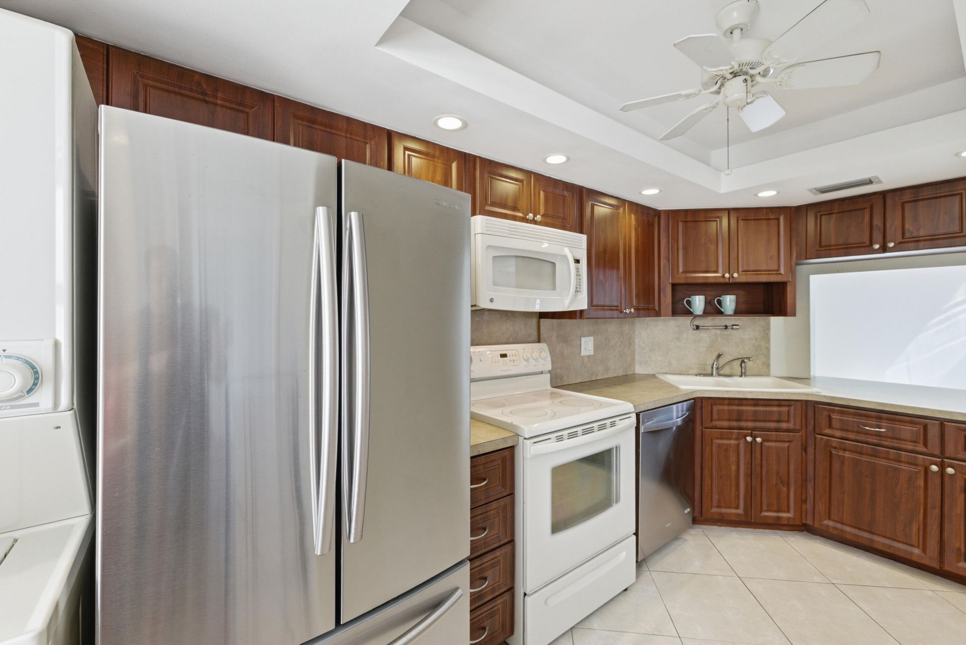 615 N Riverside Drive, Unit 301, Pompano Beach, FL 33062 Photo