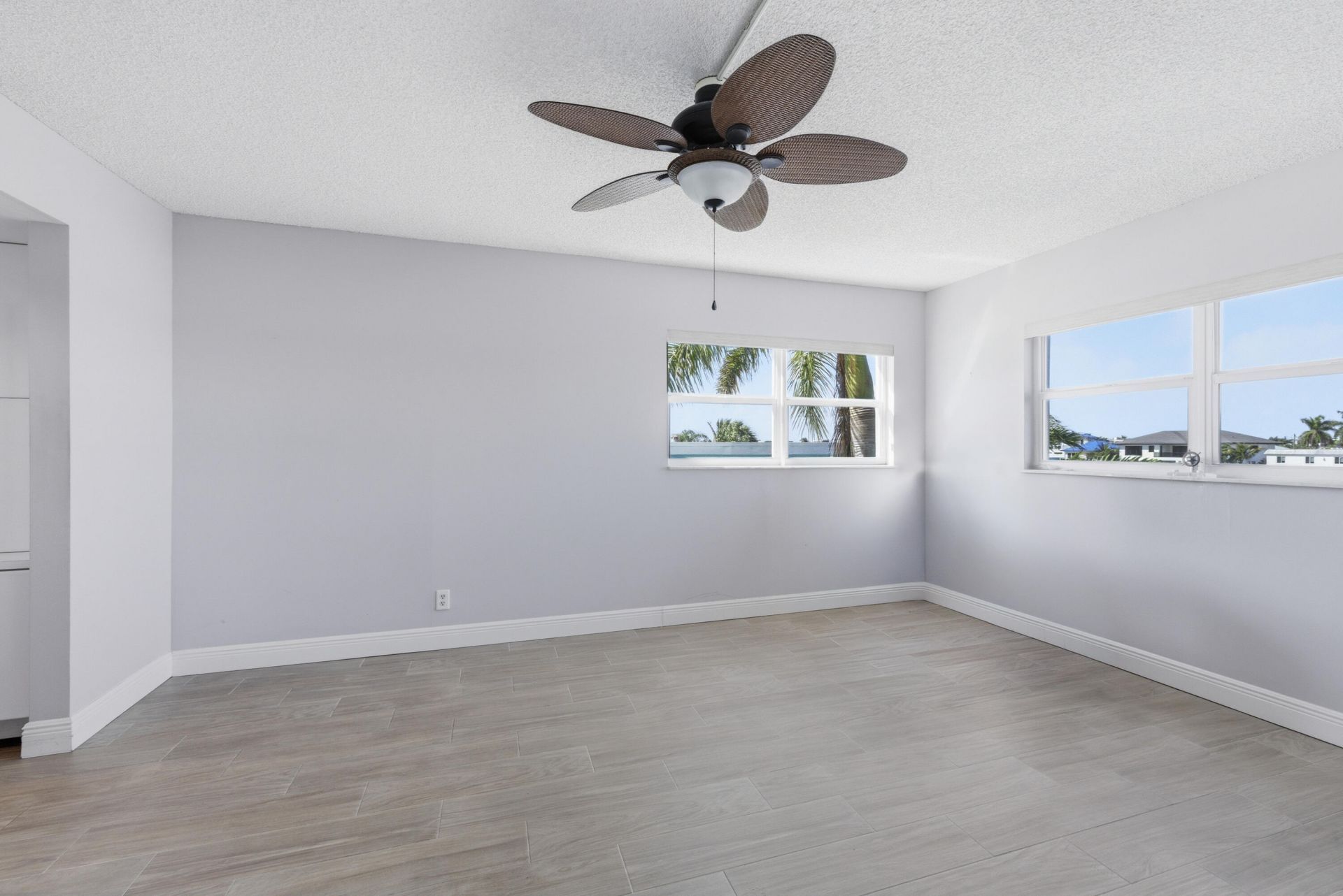 615 N Riverside Drive, Unit 301, Pompano Beach, FL 33062 Photo