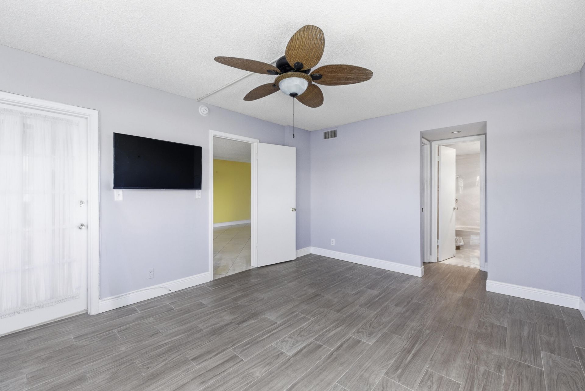 615 N Riverside Drive, Unit 301, Pompano Beach, FL 33062 Photo