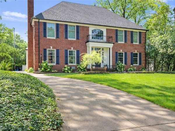 20962 Sydenham Road, Shaker Heights, OH 44122