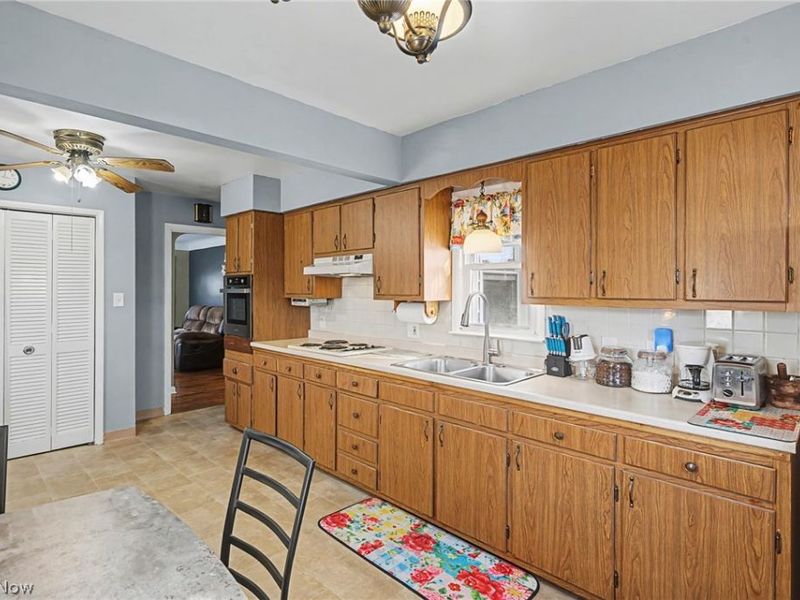 6707 Vandalia Avenue, Brooklyn, OH 44144 Photo 10