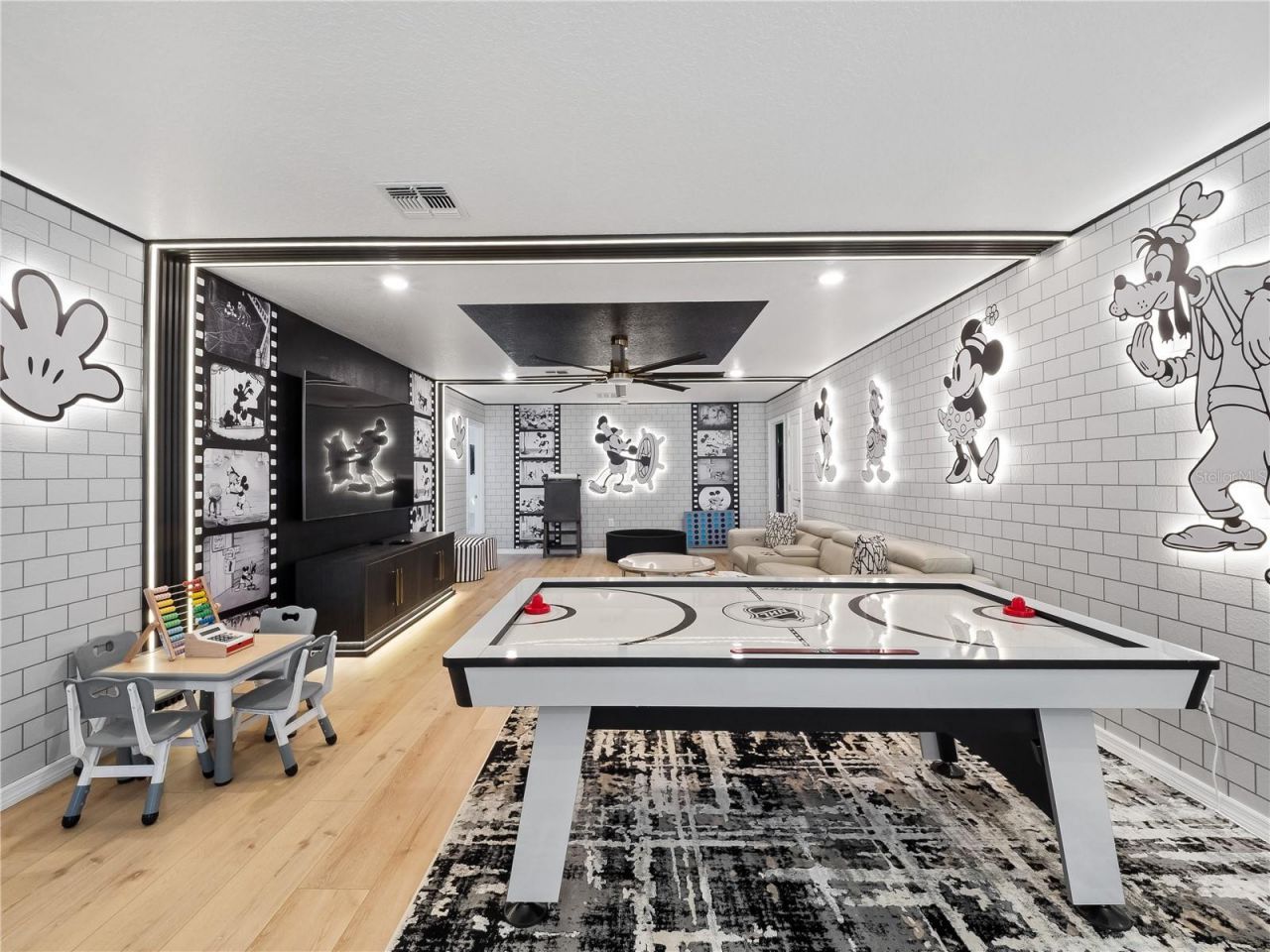 1970 Summer Drive, Davenport, FL 33897 Photo