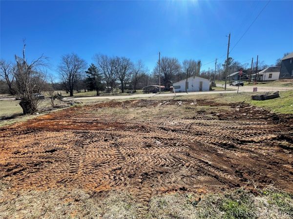 902 NE 4th Avenue, Durant, OK 74701