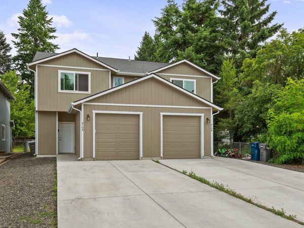 419 E E St, Deer Park, WA 99006