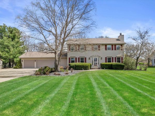 6237 S Edgewater Drive, Beloit, WI 53511