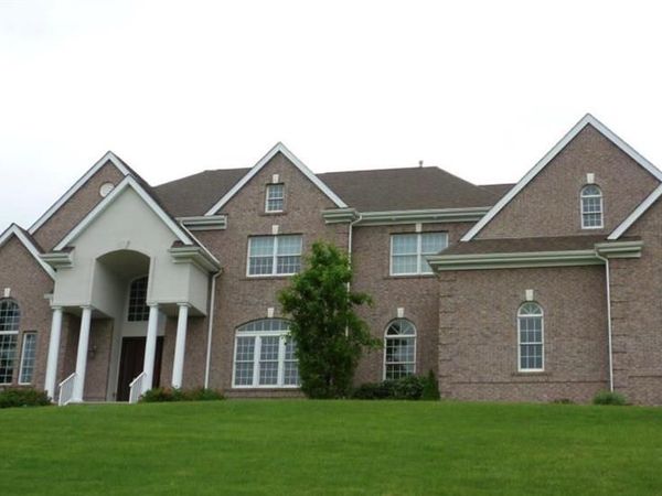 6 Trout Brook Court, Chester Township, NJ 07930