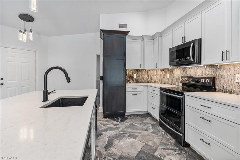 28405 Mango Dr, Bonita Springs, FL 34134 Photo