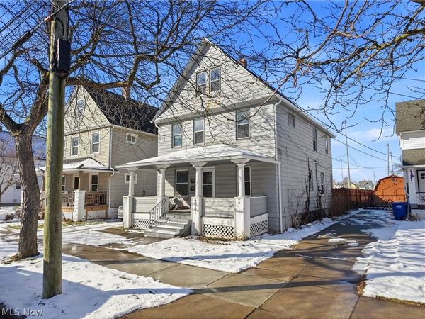 2064 Halstead Avenue, Lakewood, OH 44107