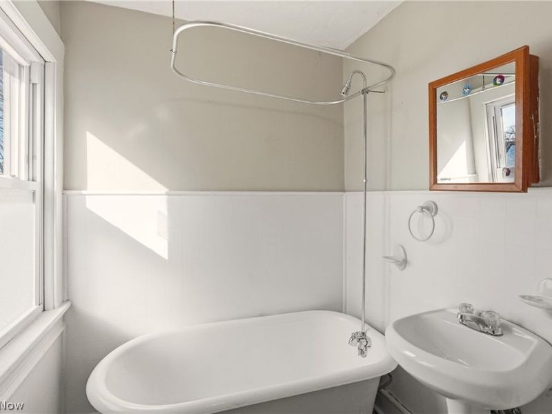 2064 Halstead Avenue, Lakewood, OH 44107 Photo 29