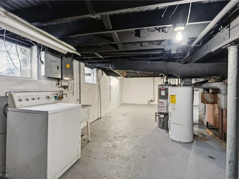 2064 Halstead Avenue, Lakewood, OH 44107 Photo 33