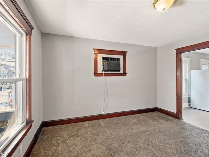 2064 Halstead Avenue, Lakewood, OH 44107 Photo 8