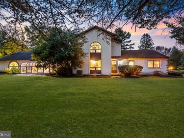 800 PLYMOUTH ROAD , GWYNEDD VALLEY, PA 19437