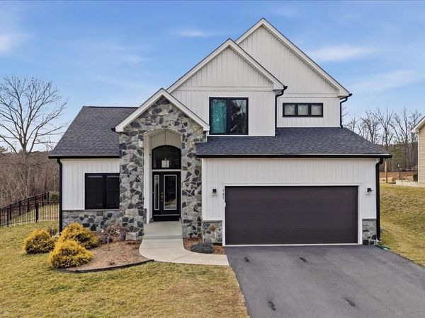 787 W MASTERS DRIVE, CROSS JUNCTION, VA 22625