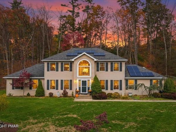 102 ARBOR WAY , STROUDSBURG, PA 18360