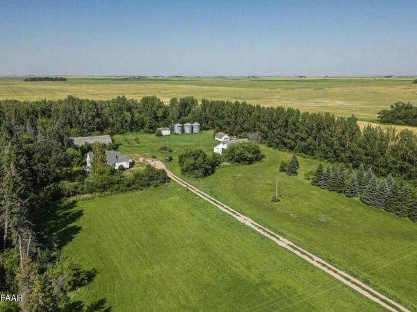 11381 86TH Street NE, Osnabrock, ND 58269