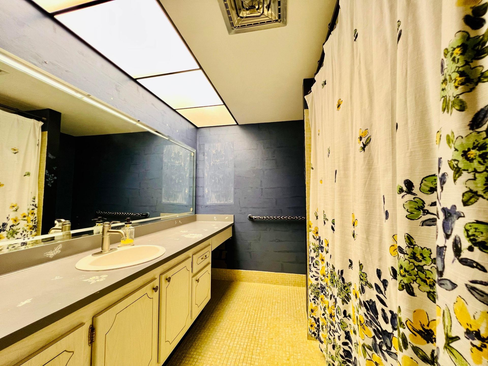 110 Wellington B, West Palm Beach, FL 33417 Photo