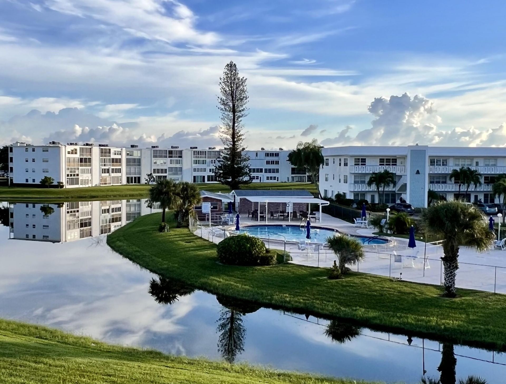 110 Wellington B, West Palm Beach, FL 33417 Photo