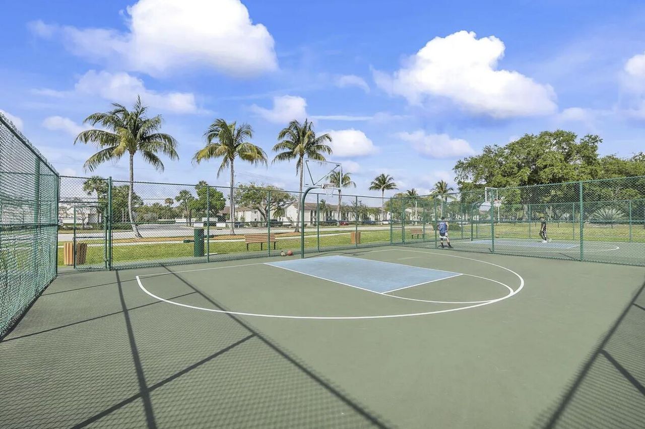 5722 Coral Lake Drive, Unit 210, Margate, FL 33063 Photo