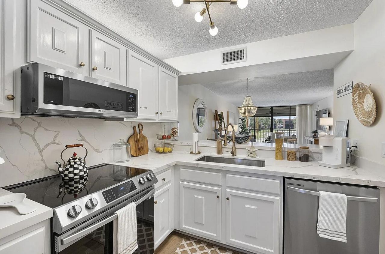 5722 Coral Lake Drive, Unit 210, Margate, FL 33063 Photo