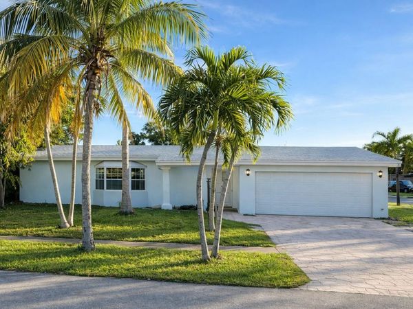 8760 NW 21ST STREET , SUNRISE, FL 33322