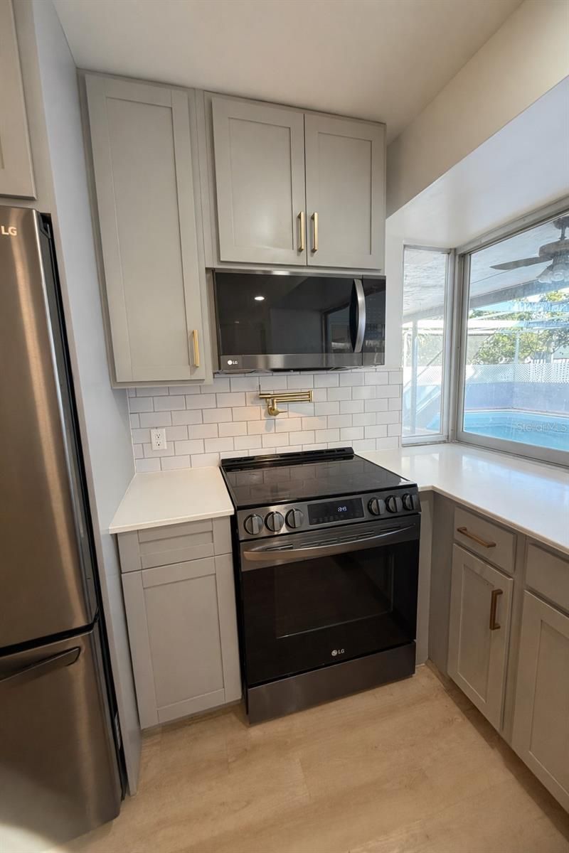 8760 NW 21st Street , Sunrise, FL 33322 Photo