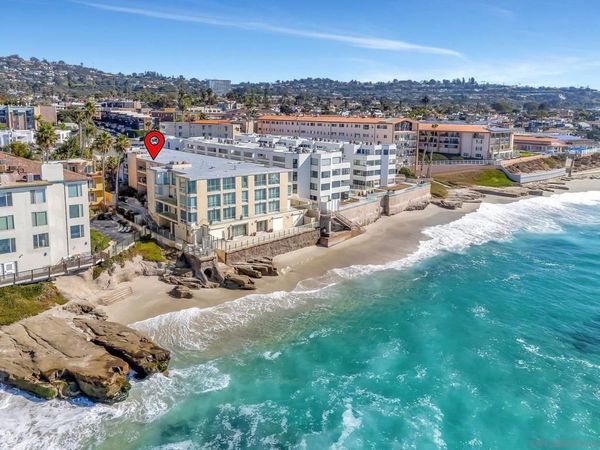 202 Coast Blvd, Unit 8, La Jolla, CA 92037