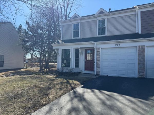 295 Chrisman Drive , Streamwood, IL 60107